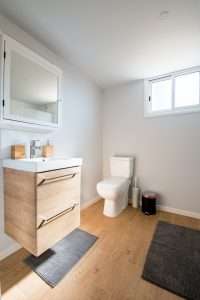 a view of a minimalistic bathroom